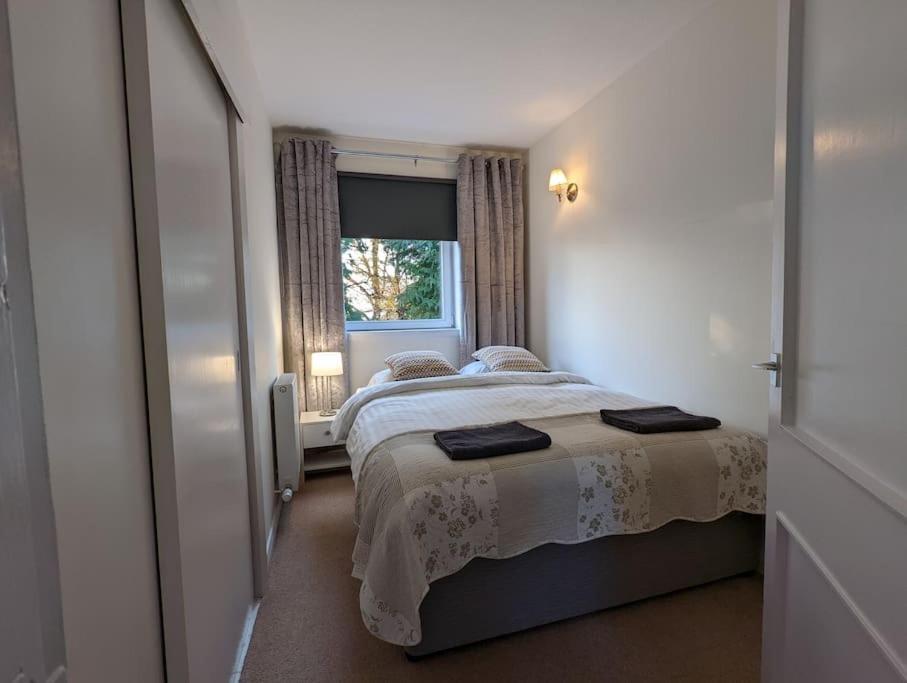 Two Bedroom Flat In Bridge Of Allan, Stirling Buitenkant foto