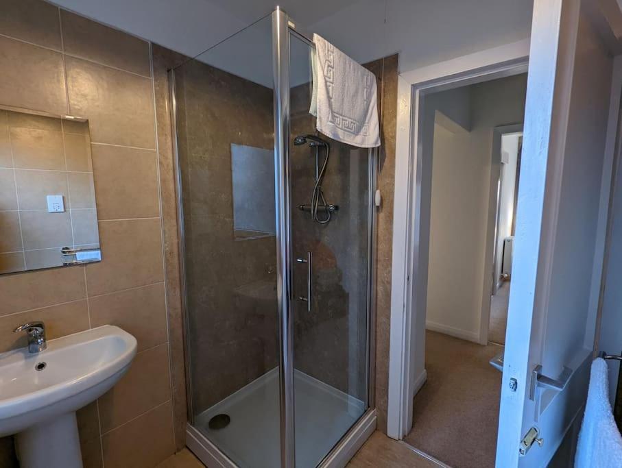 Two Bedroom Flat In Bridge Of Allan, Stirling Buitenkant foto